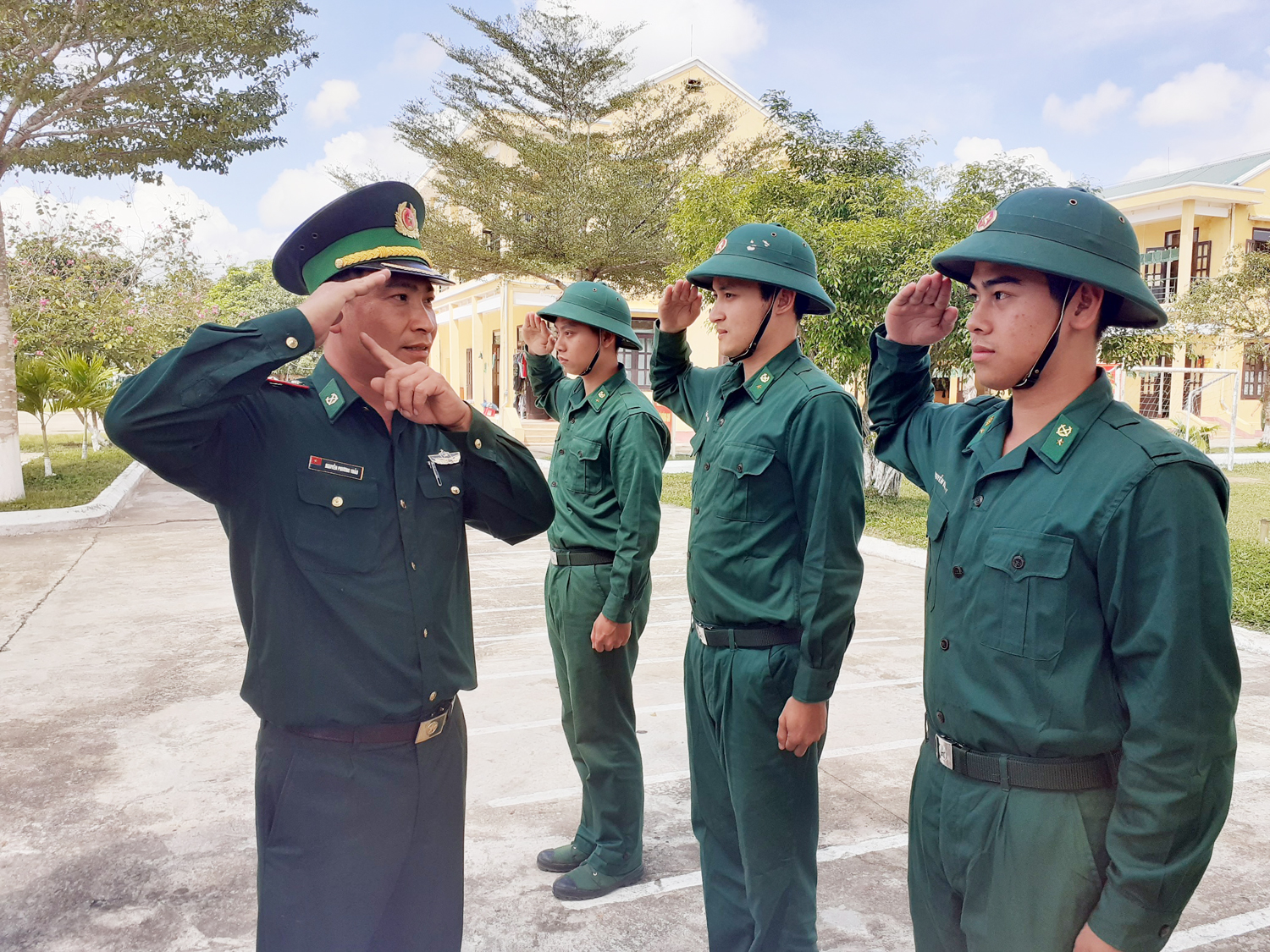 Chiến sĩ biên phòng trên thao trường nắng gió 